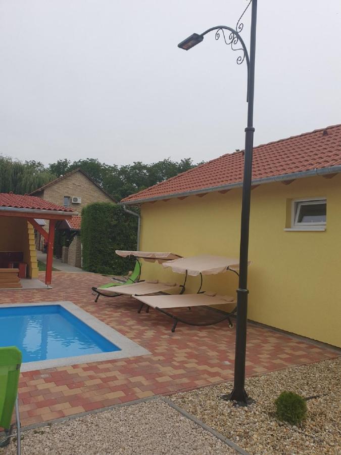 Ponty Orso Vendeghaz Villa Nagybaracska Eksteriør bilde